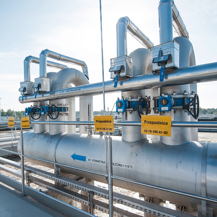 Czajka wastewater treatment plant has significantly improved both the efficiency of the plant and the water environment in Warsaw. AVK has delivered 1,200 valves for the project.